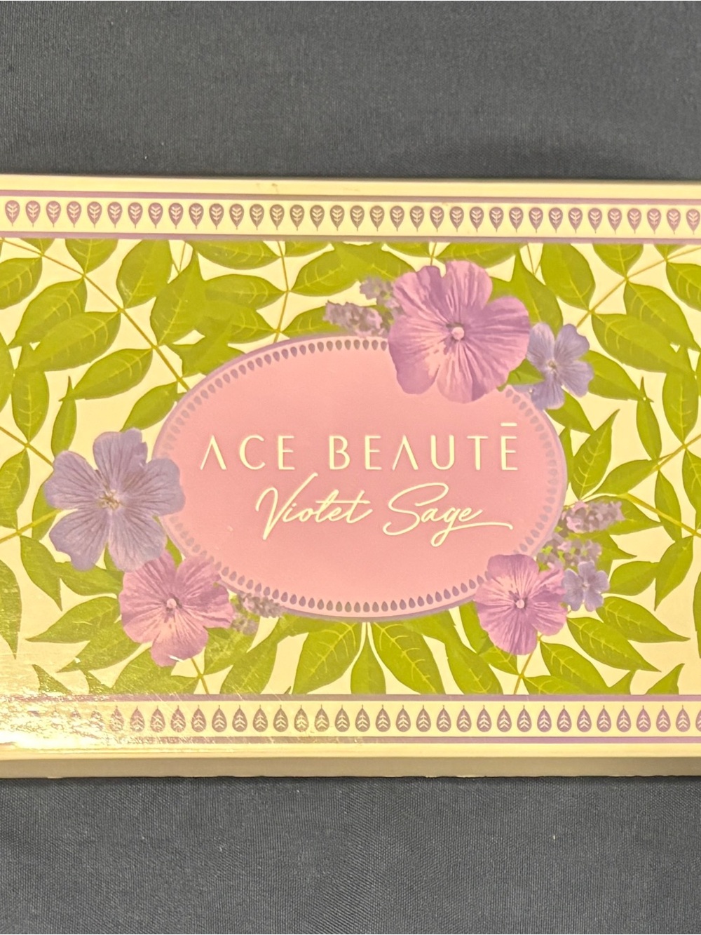 Ace Beaute Yellow & Gray Cosmetic Palette Back Label